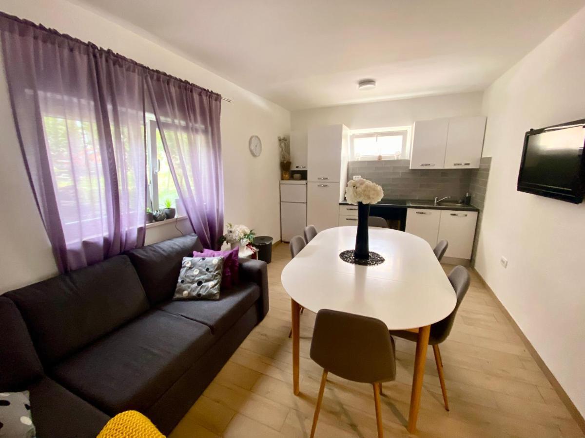 Apartments Sandra, Duboka 22, Duboka, Klek Екстериор снимка